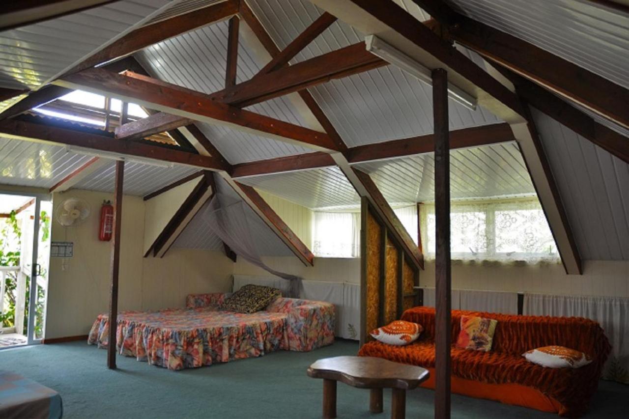 Fare Maheata Hotel Pihaena Luaran gambar